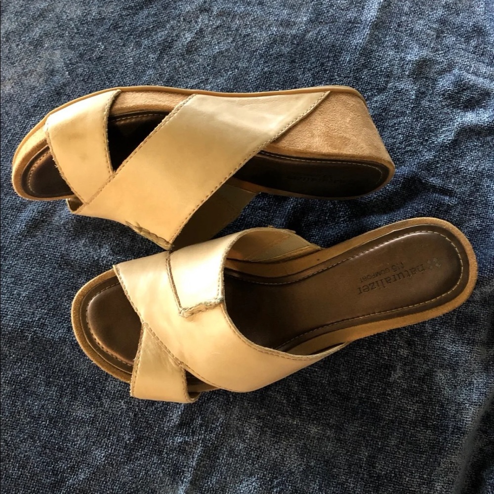 Wedge sandals size 9